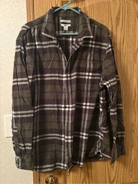 Amazon Essentials Olive and Gray Plaid Lightweight Shirt Jacket